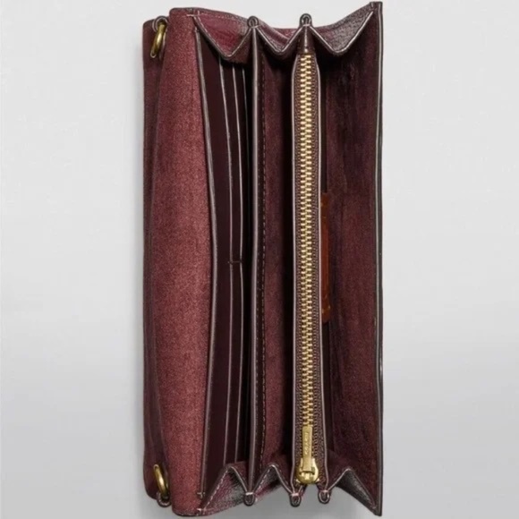 COACH Tabby Chain Clutch Wine / Brass NWT - Picture 3 of 7